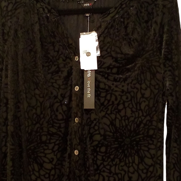 Intro. - NWT Black Velvet Burnout, Button Up, Long Sleeve Elastic Cuffs, Stretch - Picture 7 of 14